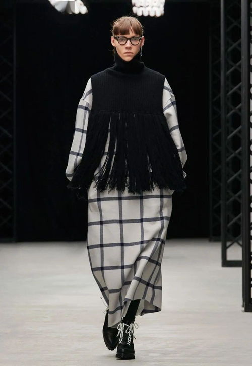 流蘇搖曳 鞋帽設計中的靈動風潮